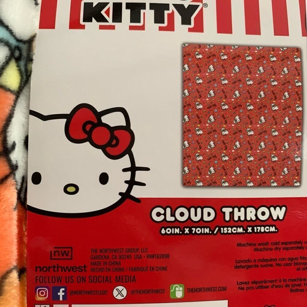 Hello kitty cloud throw blanket hamburger theme summer hellokittycore - Picture 6 of 10